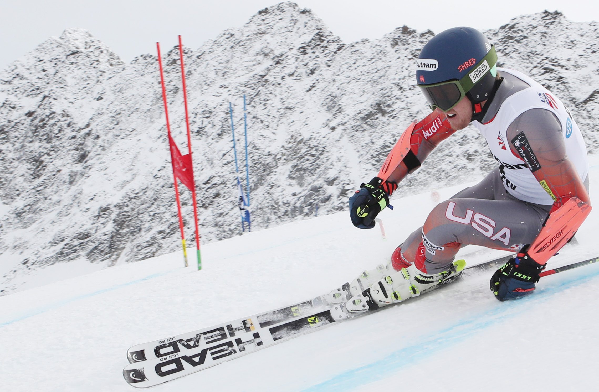 US Ski Team athletes ready for the Rettenbach Glacier